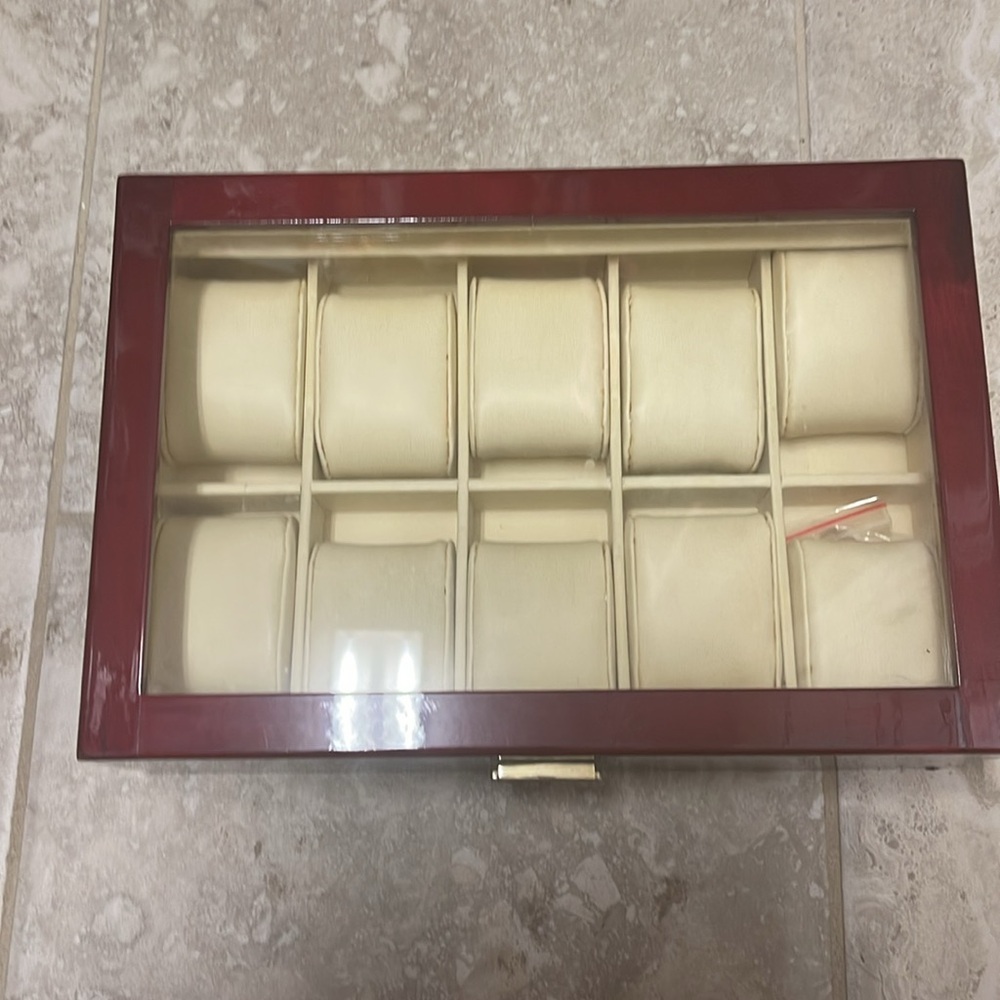 CHERRY WOOD DISPLAY WATCH BOX Jewelry Case WATCHES ⌚️⏱️ with key lock - Picture 6 of 10